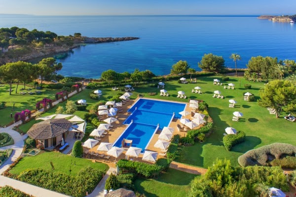 Superyacht Cup Palma: New Partnership with St Regis Mardavall Mallorca Resort