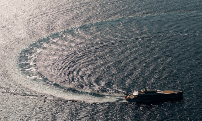 Luxury yacht Exuma - upview Luxury yacht Exuma - upview