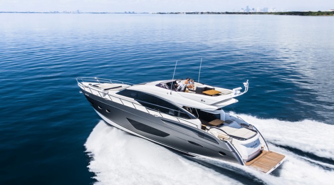 Princess S72 Yacht - aft view