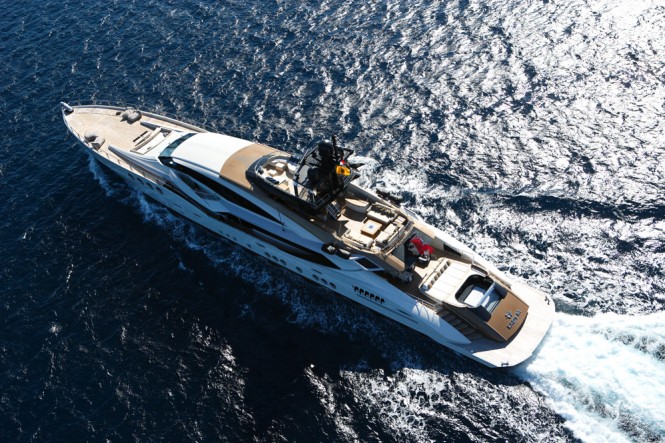 14 Motor Yacht LADY M by Palmer Johnson from above Motor Yacht LADY M by Palmer Johnson from above