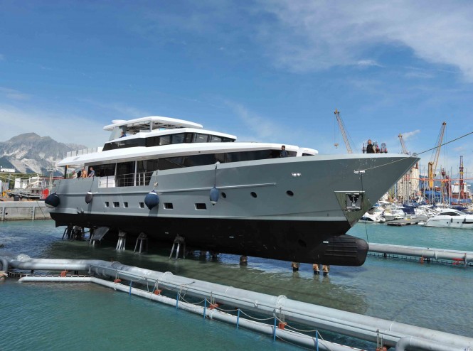 Launch of Admiral Classique 35 motor yacht FOAM