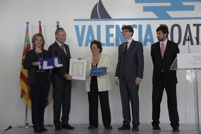 Blue Star certification for Marina Real Juan Carlos I handed over on the first day of the 2014 Valencia Boat Show Blue Star certification for Marina Real Juan Carlos I handed over on the first day of the 2014 Valencia Boat Show