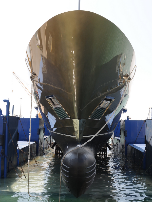 Motor yacht Trident ready to hit the water Motor yacht Trident ready to hit the water