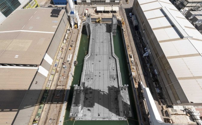 New floating barge for superyachts launched by The Italian Sea Group