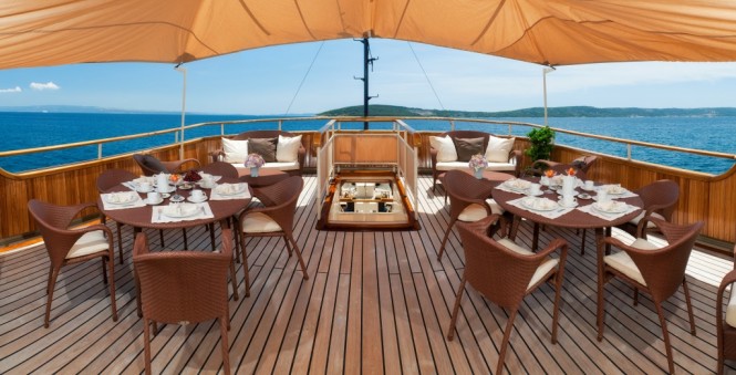 Croatia Yacht Charter aboard Classic Motor Yacht SEAGULL II