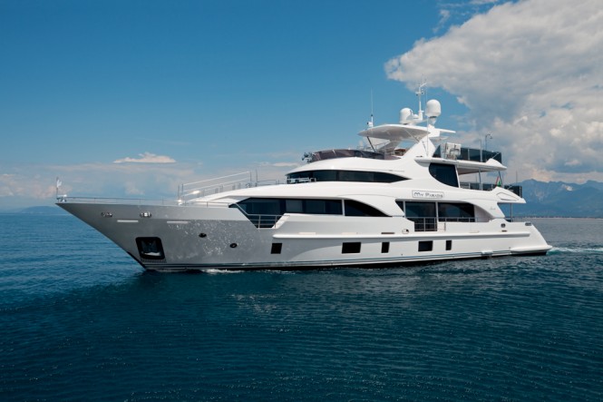 Luxury superyacht MY PARADIS copy Luxury superyacht MY PARADIS