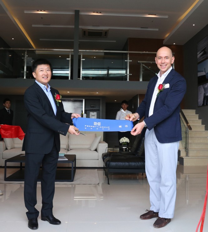 Mr Alessandro Tirelli (Ferretti Group Asia Pacific Sales Director) with James Li of Speedo Marine Mr Alessandro Tirelli (Ferretti Group Asia Pacific Sales Director) with James Li of Speedo Marine