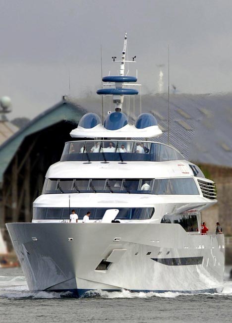 Babcock’s Devonport Royal Dockyard facility completes and delivers unique motor yacht ALAMSHAR