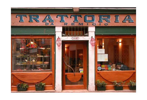 Dining in Venice on a Superyacht Charter -Trattoria da Remigio Dining in Venice on a Superyacht Charter -Trattoria da Remigio
