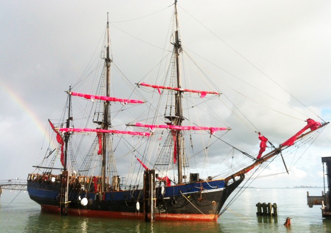 Lumotics provide innovative lighting for sailing yacht EARL OF PEMBROKE for the annual St Petersburg festival