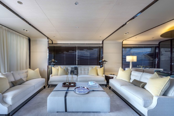 Luxury yacht Azimut Grande 95RPH salon Luxury yacht Azimut Grande 95RPH salon