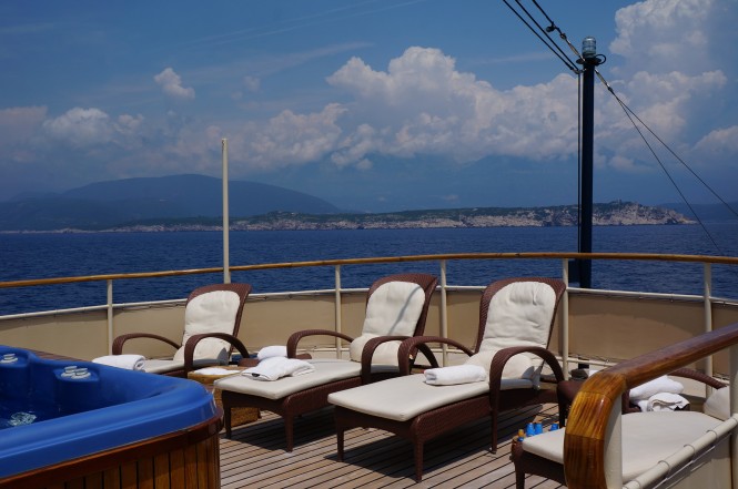 Relax aboard Seagull II Relax aboard Seagull II