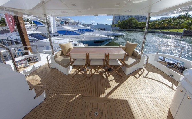 Azimut 84 US Version Yacht - Exterior Azimut 84 US Version Yacht - Exterior