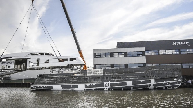 Hull and superstructure of Mulder 34m superyacht BN 100 joined together