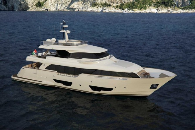 New Ferretti Custom Line motor yacht Navetta 28