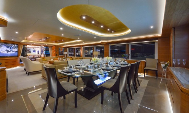 Motor yacht Majesty 135 - Dining Motor yacht Majesty 135 - Dining