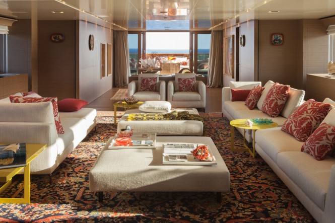 SARAMOUR yacht - Main Saloon SARAMOUR yacht - Main Saloon