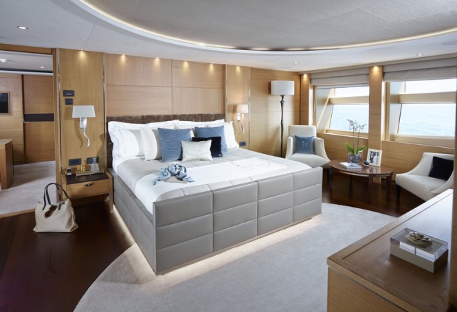 Superyacht Solaris - Owners Suite Superyacht Solaris - Owners Suite