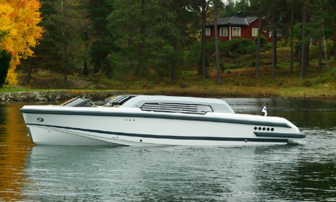 Delivery of first 8m Windy EØ limo superyacht tender by Windy Boats and Espen Oeino