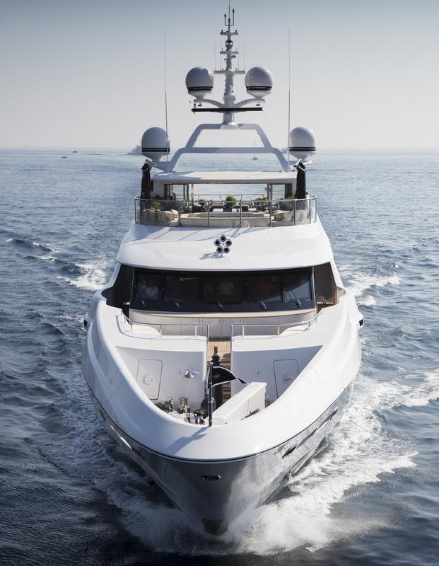 Illusion V Yacht - front view Illusion V Yacht - front view