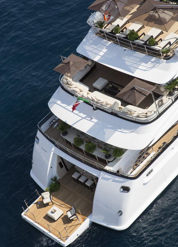 Illusion V superyacht - Decks Illusion V superyacht - Decks