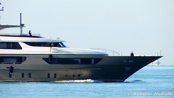 Motor yacht Trident - Photo by Roberto Malfatti Motor yacht Trident - Photo by Roberto Malfatti