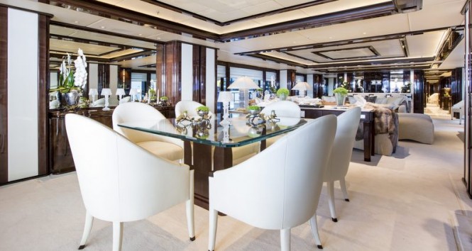 Super yacht Illusion V - Dining Super yacht Illusion V - Dining