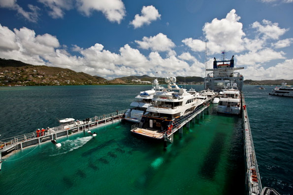 MV Yacht Express showing the float-on, float-off process MV Yacht Express showing the float-on, float-off process