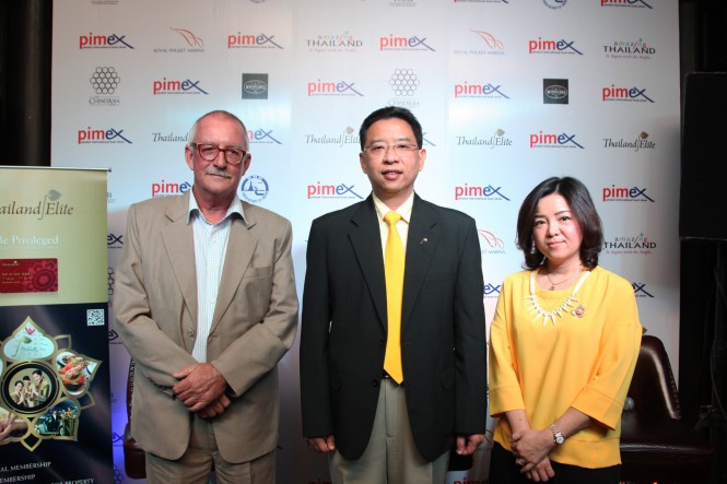 Pictured from left: Andy Dowden, PIMEX Show Director; Mr. Apisit Chuenchompoo, President, Thailand Privilege Card Co., Ltd. (Thailand Elite); Ms. Jaruwan Suwannasat, Director of Exhibitions & Events, Thailand Convention & Exhibition Bureau. Pictured from left: Andy Dowden, PIMEX Show Director; Mr. Apisit Chuenchompoo, President, Thailand Privilege Card Co., Ltd. (Thailand Elite); Ms. Jaruwan Suwannasat, Director of Exhibitions & Events, Thailand Convention & Exhibition Bureau.