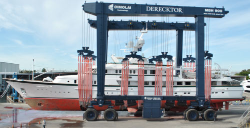 Derecktor – Florida lifts their 100th 2014 vessel – 180′ Feadship motor yacht CALIXE