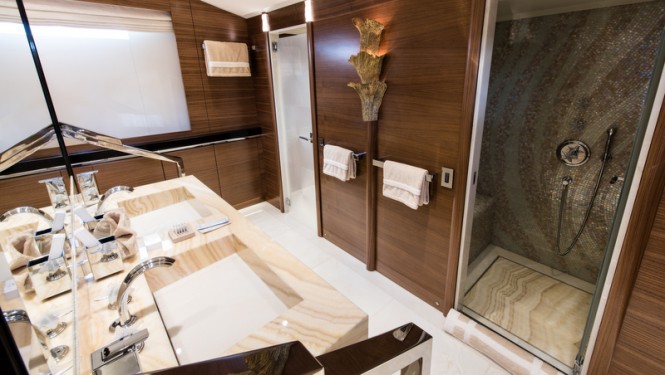 Superyacht Silver Wind - Master Bathroom - Photo Credits @ SuperyachtMedia Superyacht Silver Wind - Master Bathroom - Photo Credits @ SuperyachtMedia