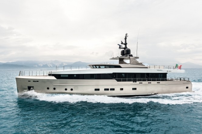 NONO Yacht - side view NONO Yacht - side view