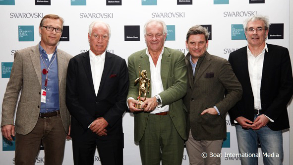 Three Neptunes for Feadship superyacht COMO at Showboats Design Awards 2015