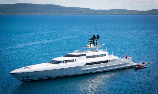 Arrival of motor yacht DRAGONFLY in Vanuatu