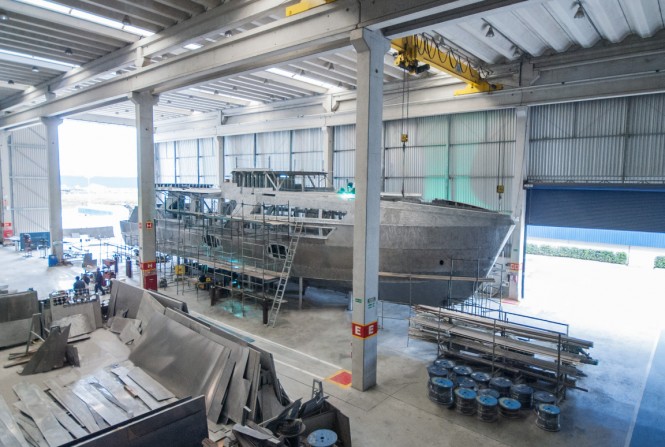 New MCP 106’ Limited Edition motor yacht Hull #2 under construction