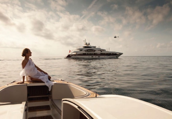 Motor Yacht Quinta Essentia - At Anchor