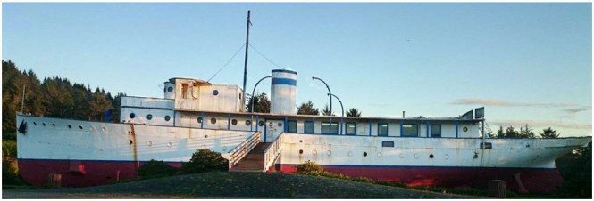 Motor yacht Caritas - side view