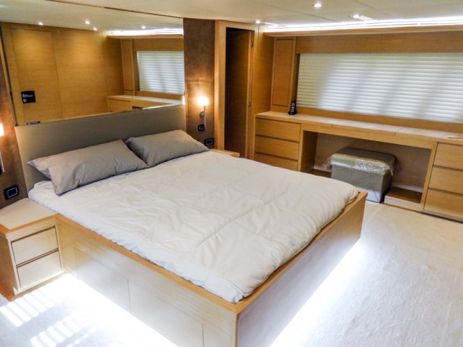 First Segue 26M Yacht - Cabin