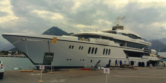 New Sunrise 63 Superyacht IRIMARI with ‘Unique’ Architectural Features