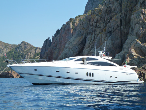Striking Sunseeker Predator 82 Motor Yacht MAORO sold and delivered