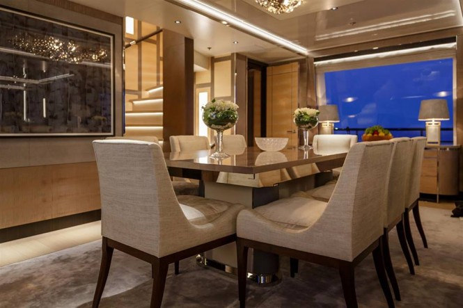 KISS superyacht - Dining