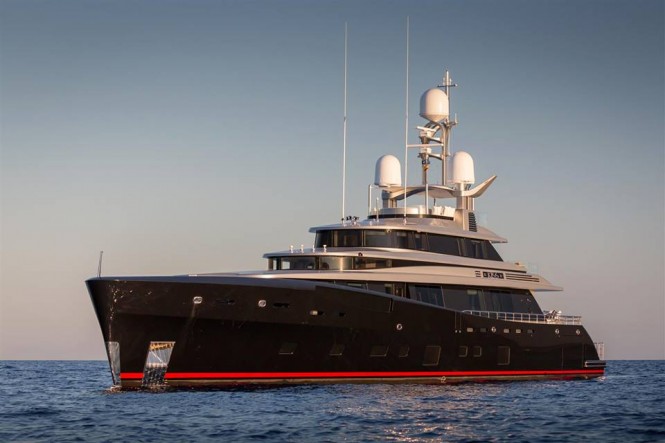 Super yacht KISS