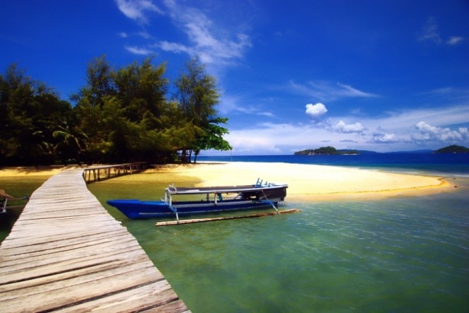 Indonesia Charter Special: 9 Nights of ZEN Yacht Charter in Komodo
