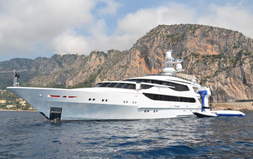 LAZY Z Yacht