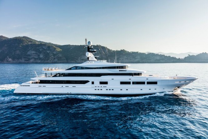 Eye-catching and eco-friendly Tankoa S693 Super Yacht SUERTE