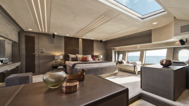 MCY 105 Yacht G - Cabin
