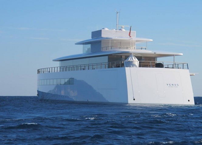 Motor Yacht VENUS - aft view - Photo by Guillaume & Amandine Conti and Feadship Fanclub