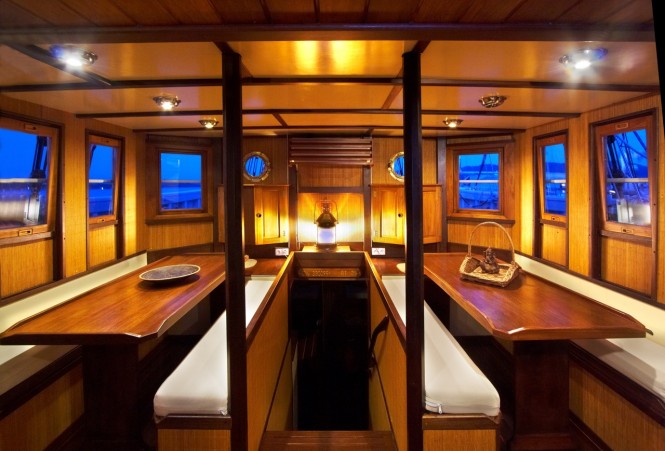 Super Yacht RAJA LAUT