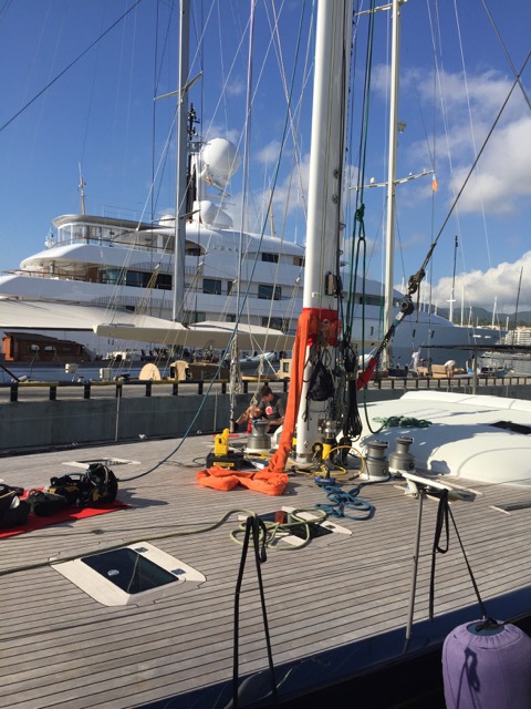 Three RSB Rigging Solutions teams un-step rigs on four super yachts in two destinations within just 36 hours