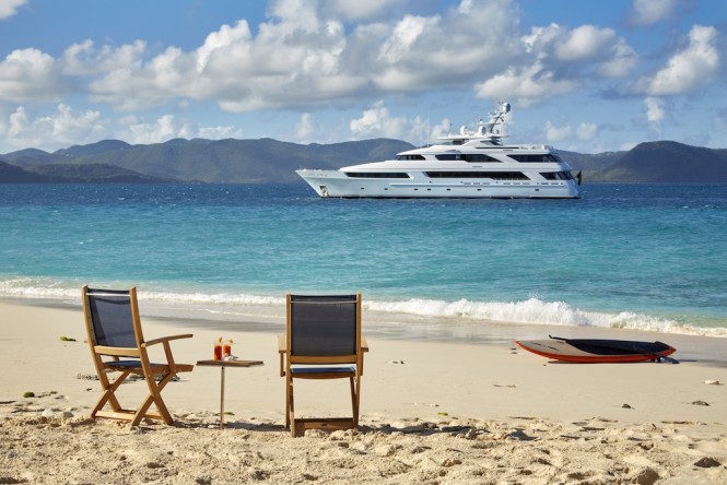 VICTORIA DEL MAR II Yacht Charter Special in the Caribbean and the Bahamas